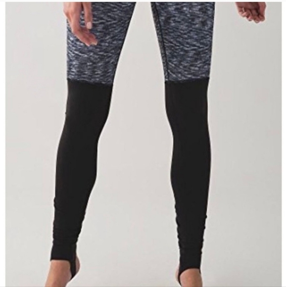 Lululemon Over the Heel Leggings - size 4 - Picture 2 of 6